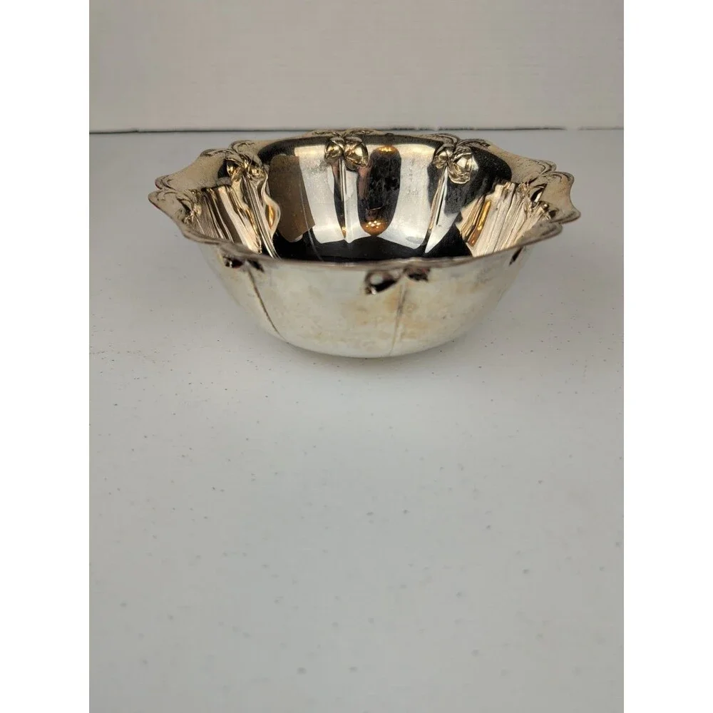 Oneida Oak Hall  Bowl 6.5 ” Silverplate Acorn Autumn Fall Candy Nut Bowl Vtg